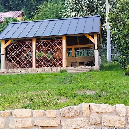 House Vedle